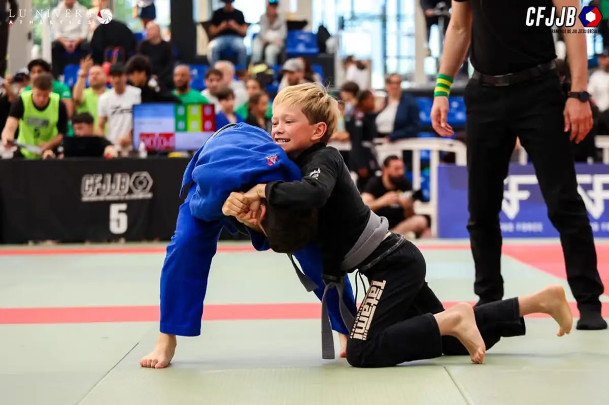 competition enfants jiu jitsu ASJJB Valbonne 005